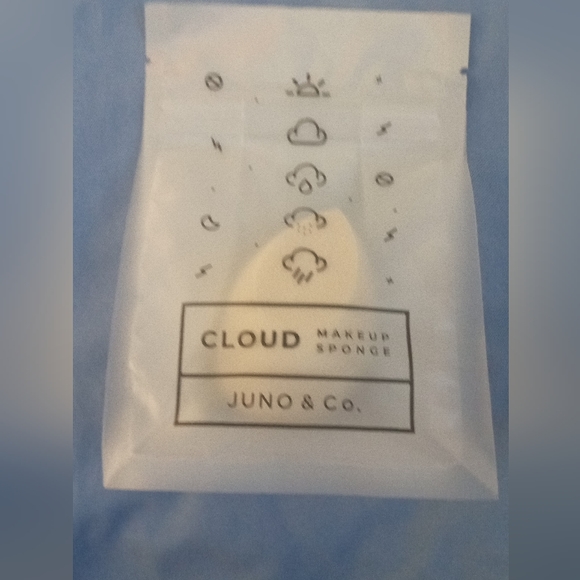 2  Juno & Co Makeup Sponge Cloud  New Sealed - Picture 5 of 7